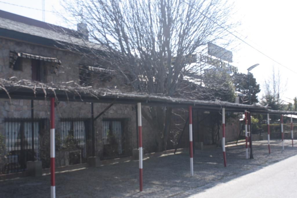 Gran Hostal Asador De Soto Soto Real Exterior foto